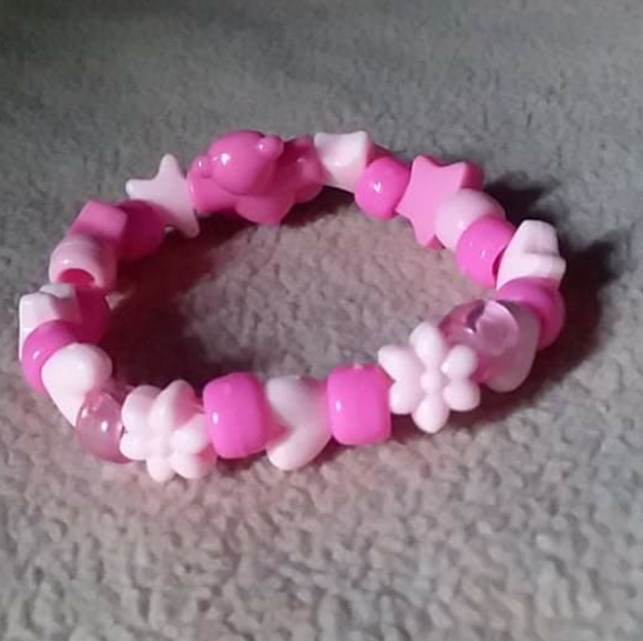 pink bear themed kandi bracelet - Picture 6 of 7
